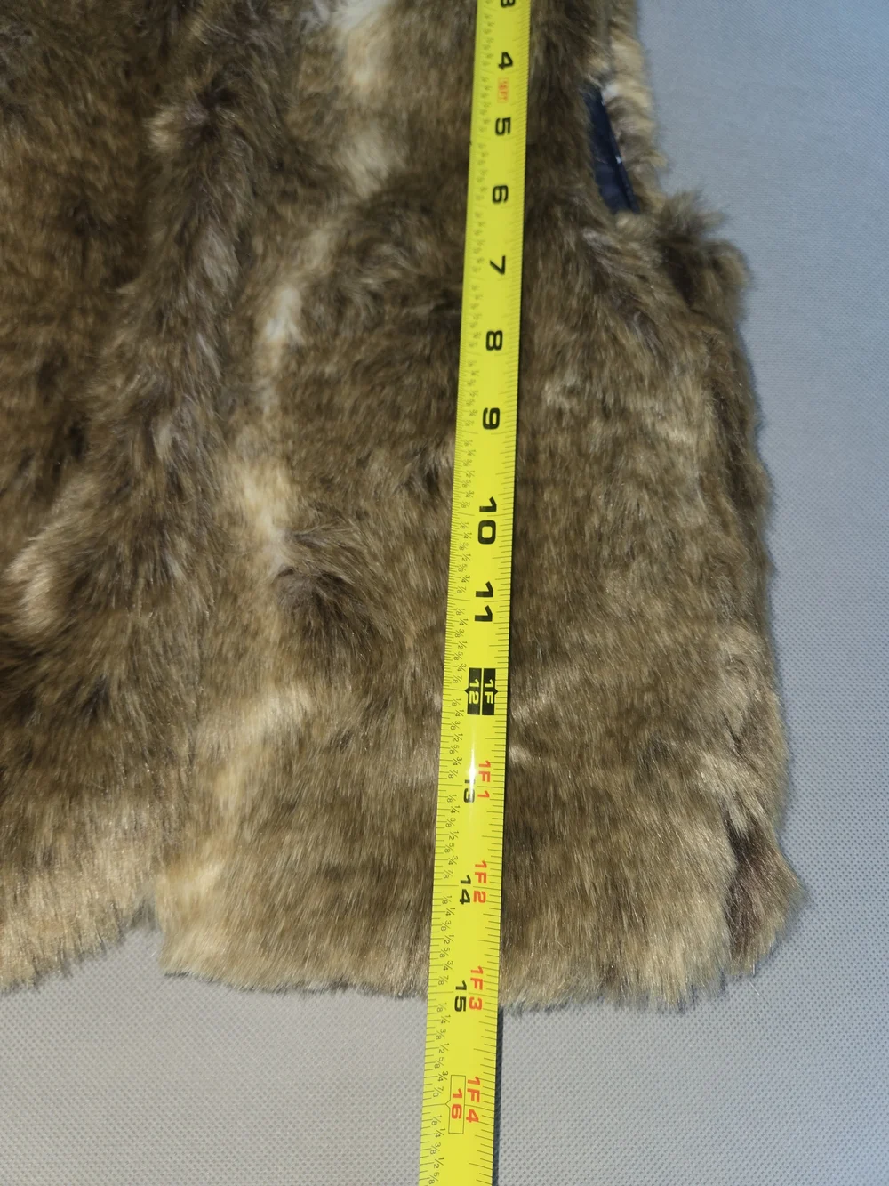 OshKosh B'gosh Faux Fur Vest Girl Size 4T Brown Soft Warm Quality Winter Clothi